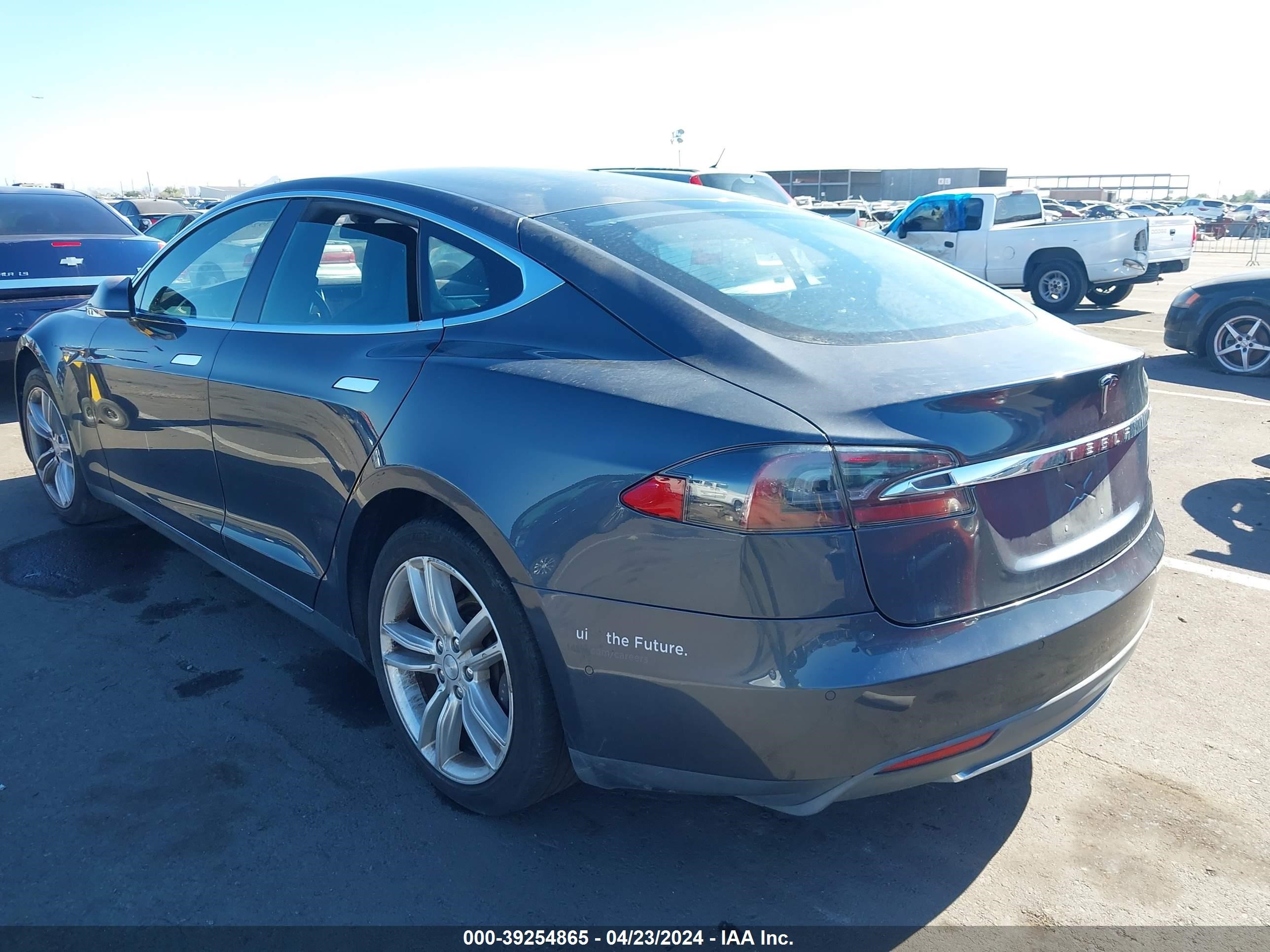 Photo 2 VIN: 5YJSA1E16FF115368 - TESLA MODEL S 