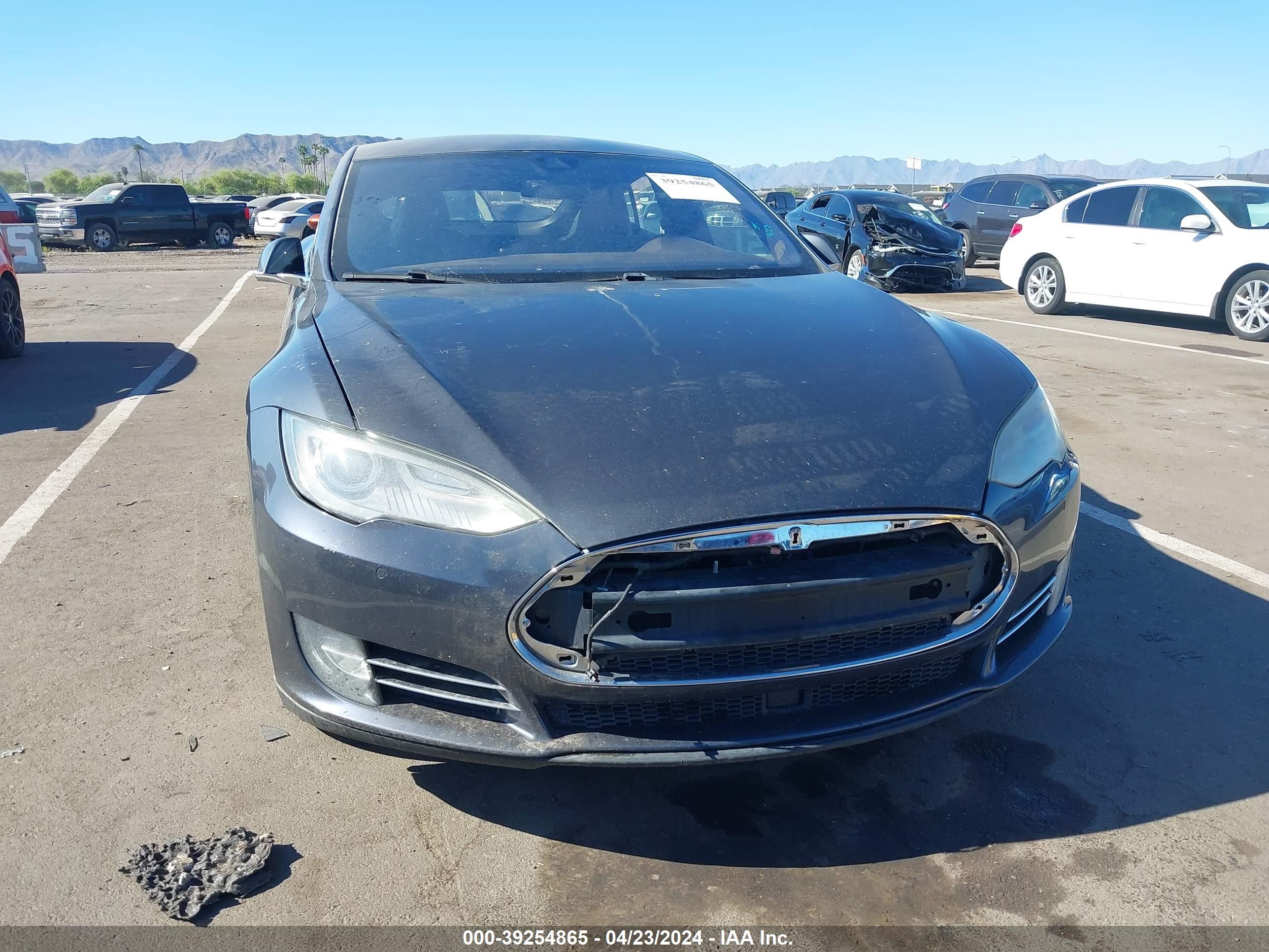 Photo 5 VIN: 5YJSA1E16FF115368 - TESLA MODEL S 