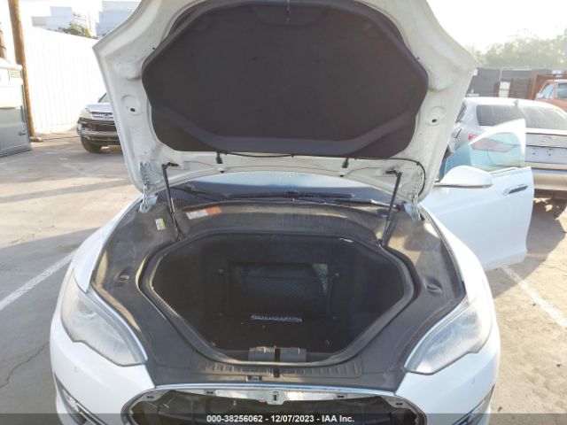 Photo 9 VIN: 5YJSA1E16FF118853 - TESLA MODEL S 