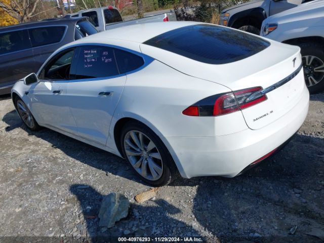 Photo 2 VIN: 5YJSA1E16GF164264 - TESLA MODEL S 