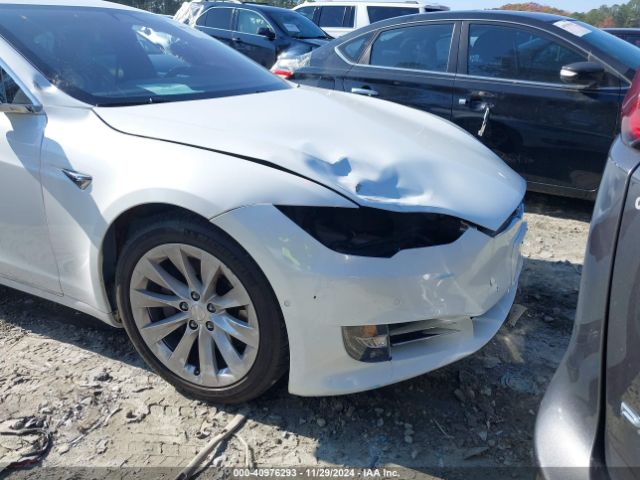 Photo 5 VIN: 5YJSA1E16GF164264 - TESLA MODEL S 