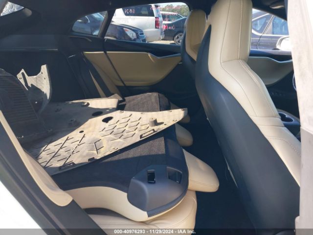 Photo 7 VIN: 5YJSA1E16GF164264 - TESLA MODEL S 