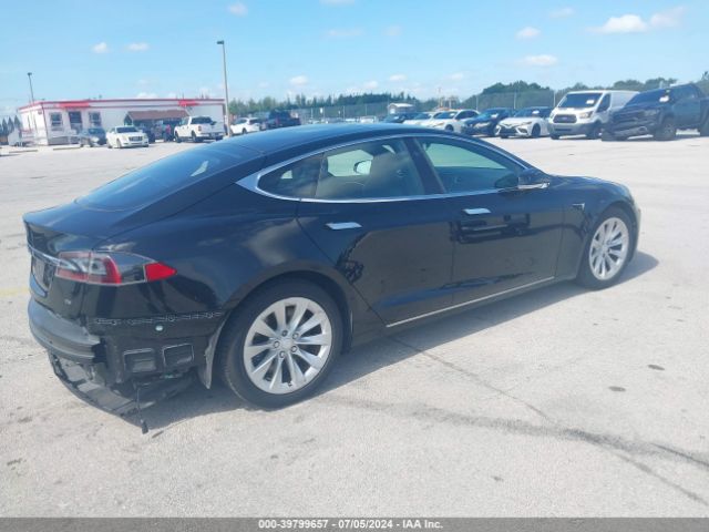 Photo 3 VIN: 5YJSA1E16HF209639 - TESLA MODEL S 