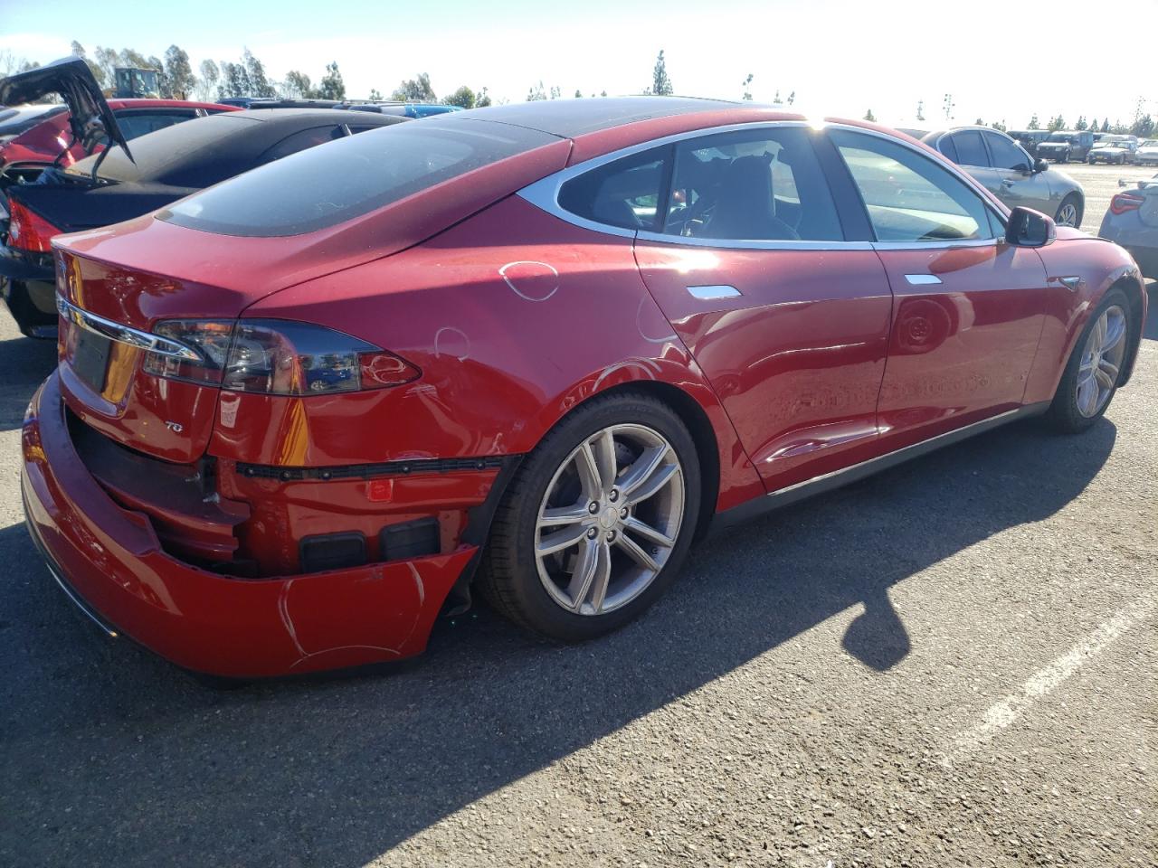 Photo 2 VIN: 5YJSA1E17FF116447 - TESLA MODEL S 