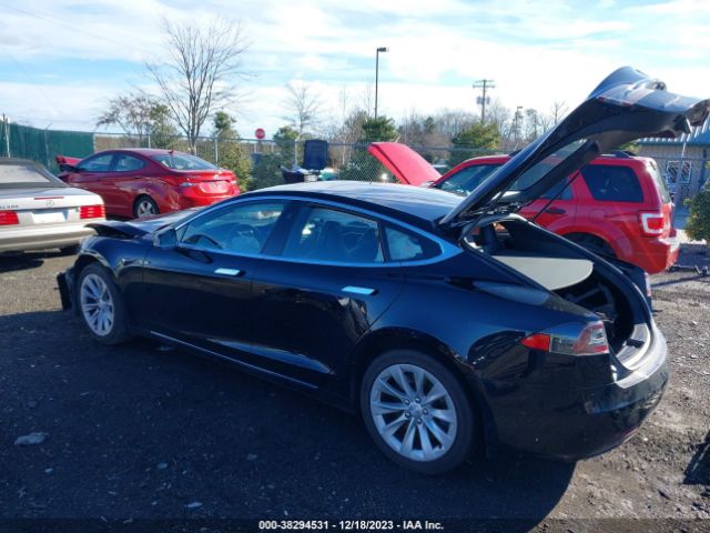 Photo 2 VIN: 5YJSA1E17HF183374 - TESLA MODEL S 