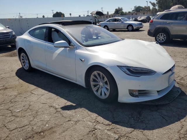 Photo 3 VIN: 5YJSA1E17HF204837 - TESLA MODEL S 