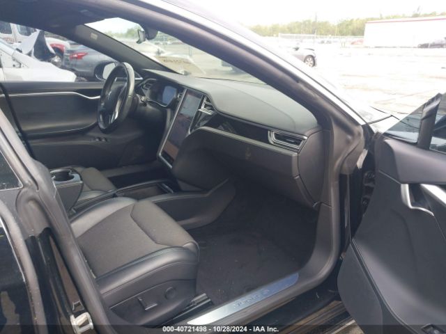 Photo 4 VIN: 5YJSA1E17HF231388 - TESLA MODEL S 