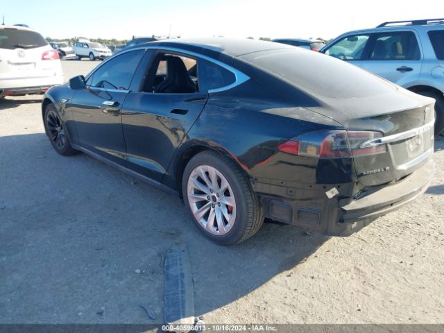 Photo 2 VIN: 5YJSA1E18GF134036 - TESLA MODEL S 