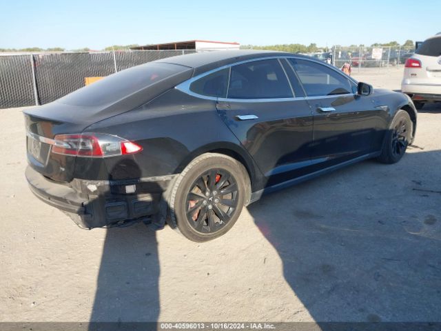 Photo 3 VIN: 5YJSA1E18GF134036 - TESLA MODEL S 