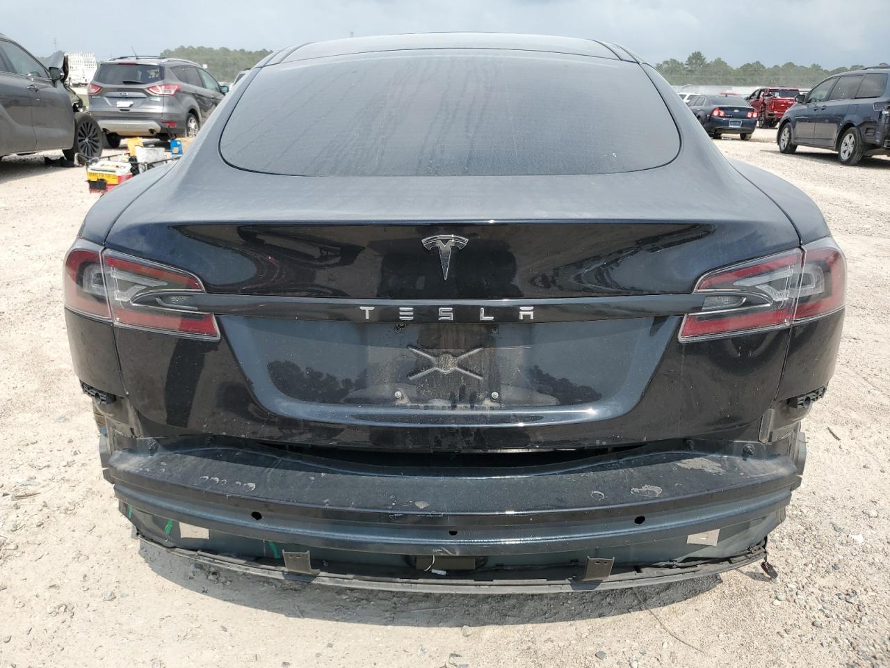 Photo 5 VIN: 5YJSA1E18HF190589 - TESLA MODEL S 