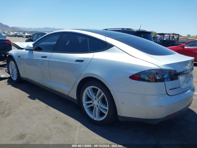 Photo 2 VIN: 5YJSA1E19FF111413 - TESLA MODEL S 