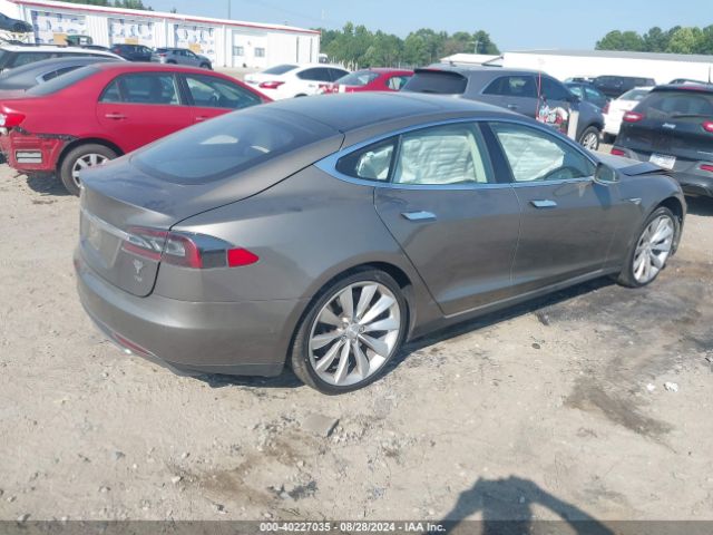 Photo 3 VIN: 5YJSA1E1XGF126620 - TESLA MODEL S 