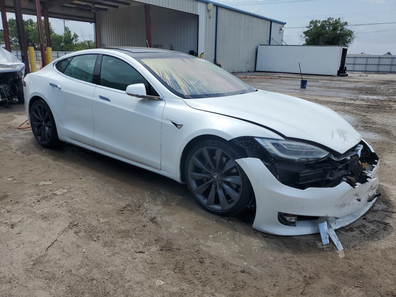 Photo 3 VIN: 5YJSA1E20HF178655 - TESLA MODEL S 