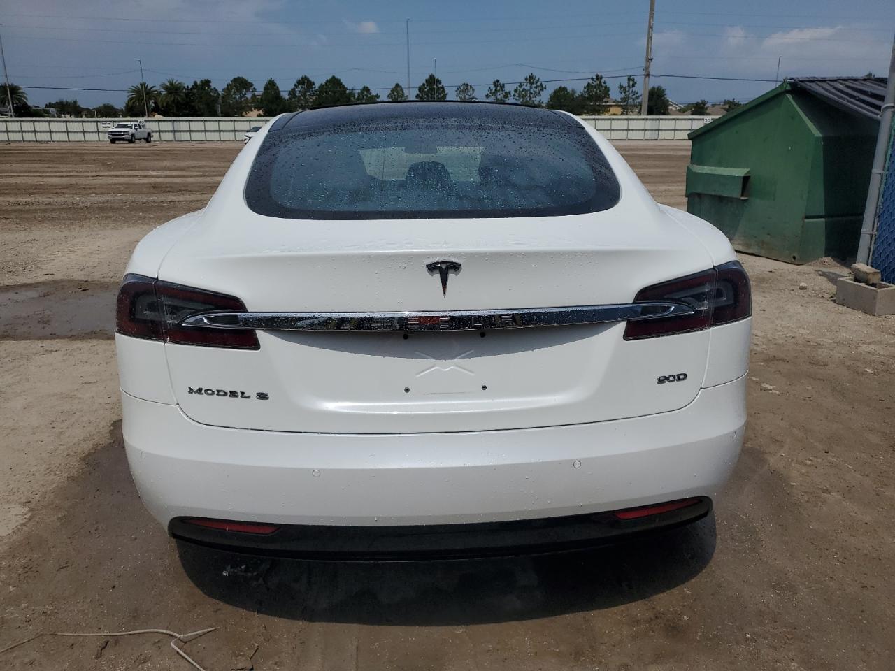 Photo 5 VIN: 5YJSA1E20HF178655 - TESLA MODEL S 