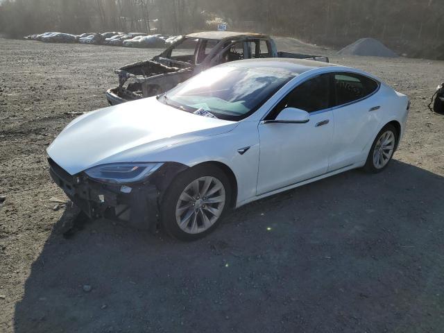 Photo 0 VIN: 5YJSA1E20HF188439 - TESLA MODEL S 