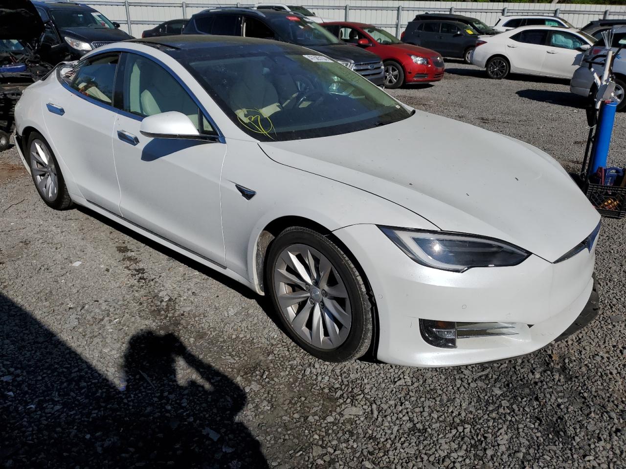 Photo 3 VIN: 5YJSA1E20JF245115 - TESLA MODEL S 