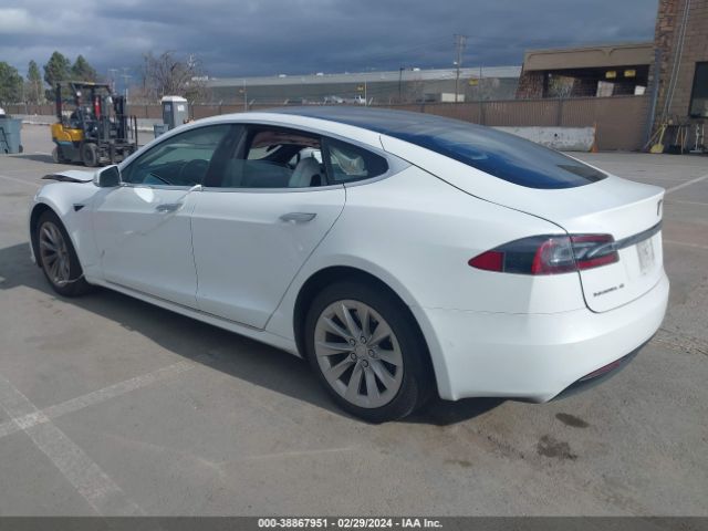 Photo 2 VIN: 5YJSA1E20JF274047 - TESLA MODEL S 