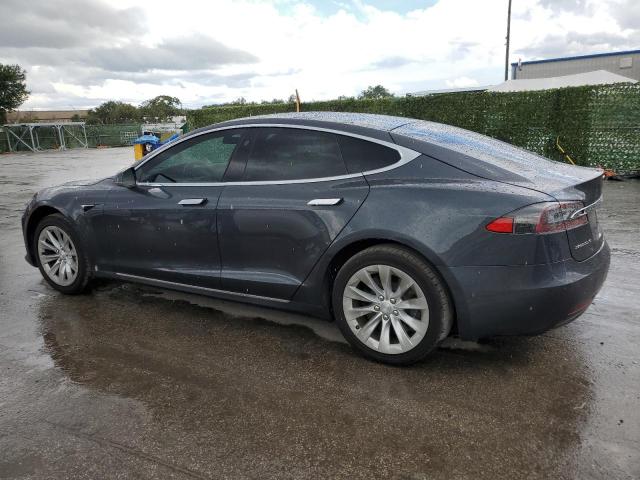 Photo 1 VIN: 5YJSA1E20JF281290 - TESLA MODEL S 