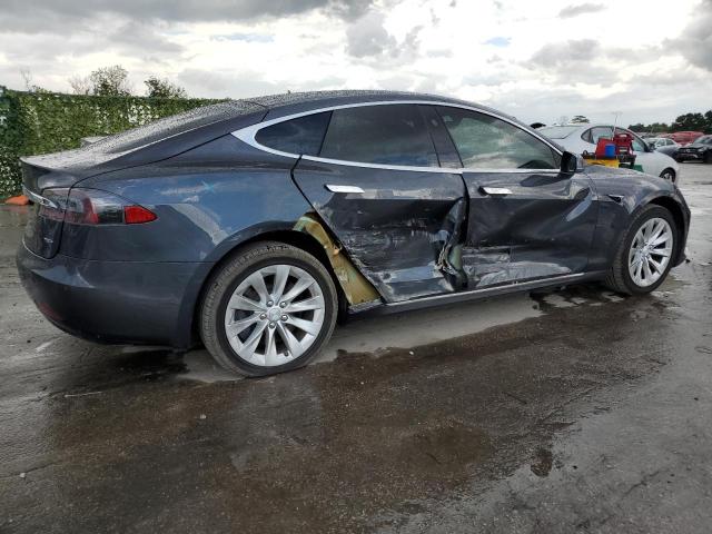 Photo 2 VIN: 5YJSA1E20JF281290 - TESLA MODEL S 