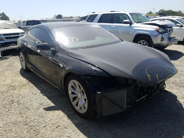 Photo 0 VIN: 5YJSA1E20JF281869 - TESLA MODEL S 