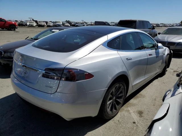 Photo 2 VIN: 5YJSA1E20JF287087 - TESLA MODEL S 