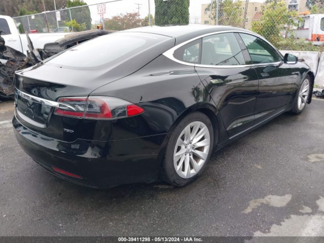 Photo 3 VIN: 5YJSA1E20JF290748 - TESLA MODEL S 