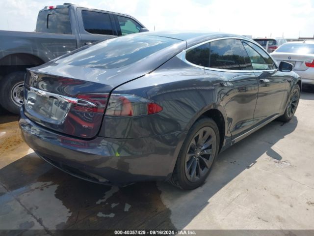 Photo 3 VIN: 5YJSA1E20JF294976 - TESLA MODEL S 