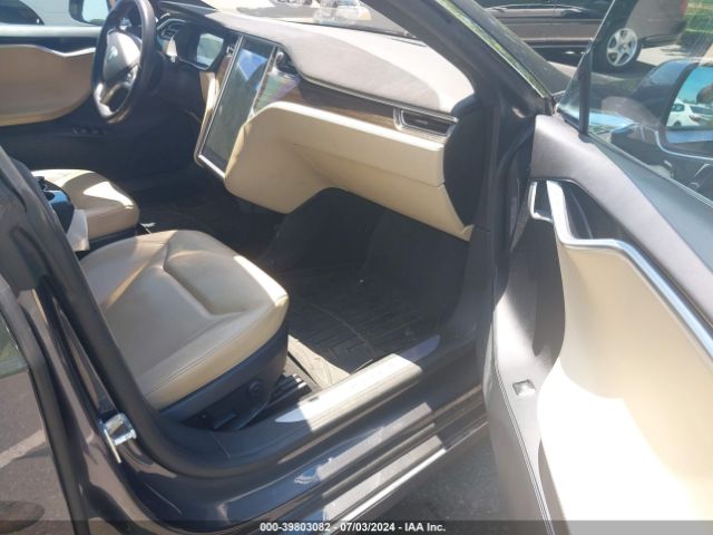 Photo 4 VIN: 5YJSA1E21FF109535 - TESLA MODEL S 