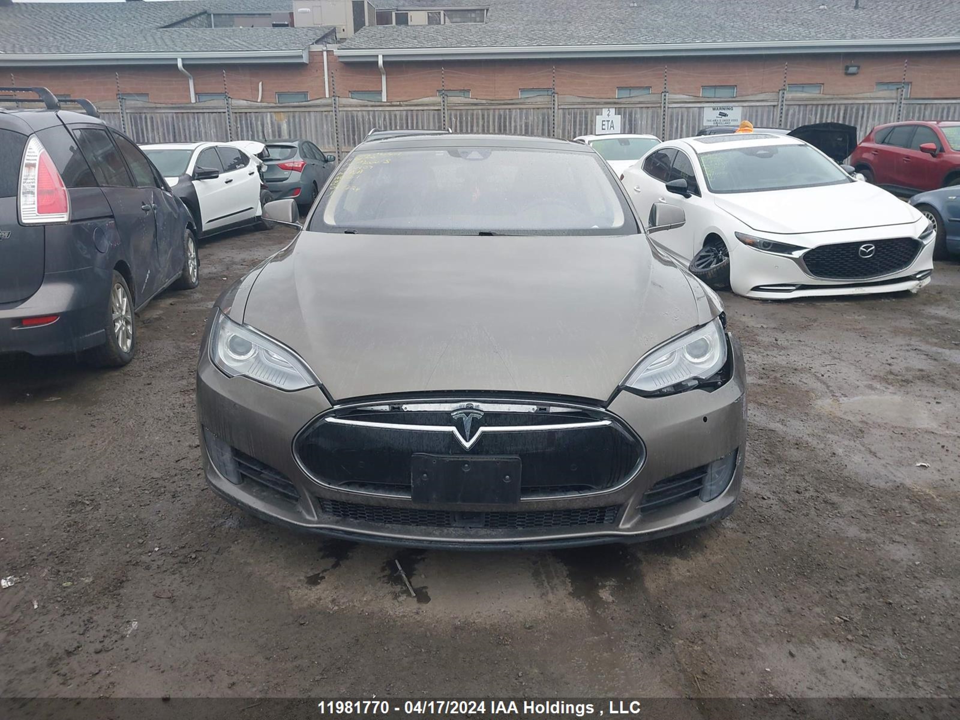 Photo 10 VIN: 5YJSA1E21GF131407 - TESLA MODEL S 