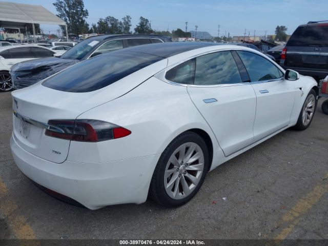 Photo 3 VIN: 5YJSA1E21GF150426 - TESLA MODEL S 