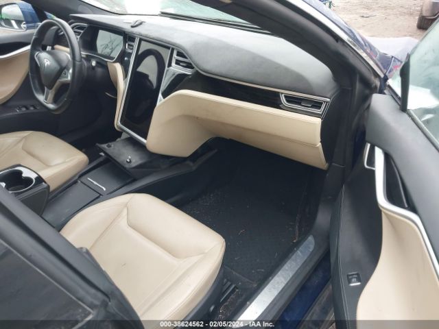 Photo 4 VIN: 5YJSA1E21GF170787 - TESLA MODEL S 