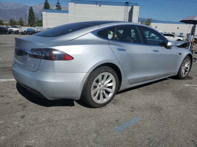 Photo 2 VIN: 5YJSA1E21HF181774 - TESLA MODEL S 