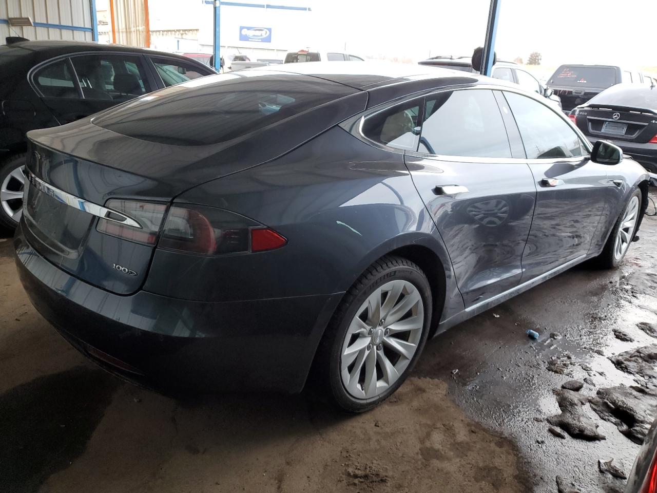 Photo 2 VIN: 5YJSA1E21HF229029 - TESLA MODEL S 