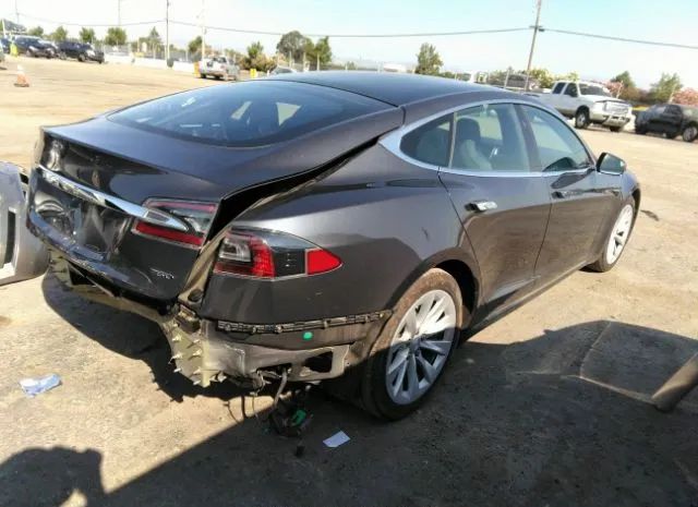 Photo 3 VIN: 5YJSA1E21JF235919 - TESLA MODEL S 