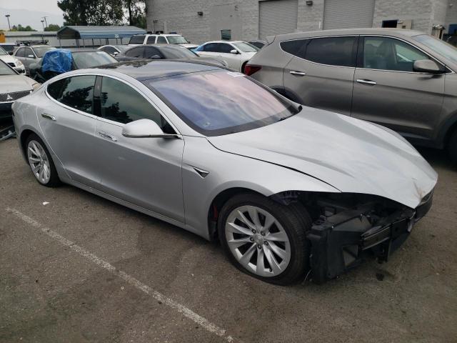 Photo 3 VIN: 5YJSA1E21JF248976 - TESLA MODEL S 