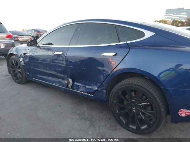 Photo 5 VIN: 5YJSA1E21JF249786 - TESLA MODEL S 