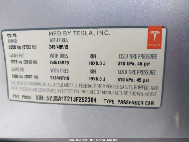 Photo 8 VIN: 5YJSA1E21JF252364 - TESLA MODEL S 