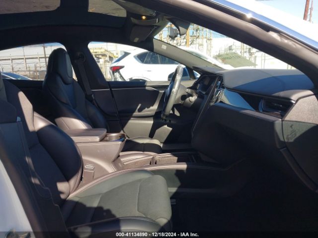 Photo 4 VIN: 5YJSA1E21JF275935 - TESLA MODEL S 