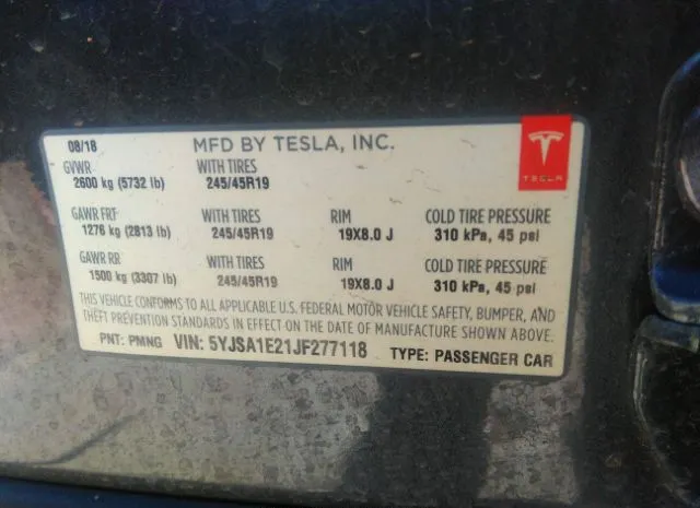 Photo 8 VIN: 5YJSA1E21JF277118 - TESLA MODEL S 