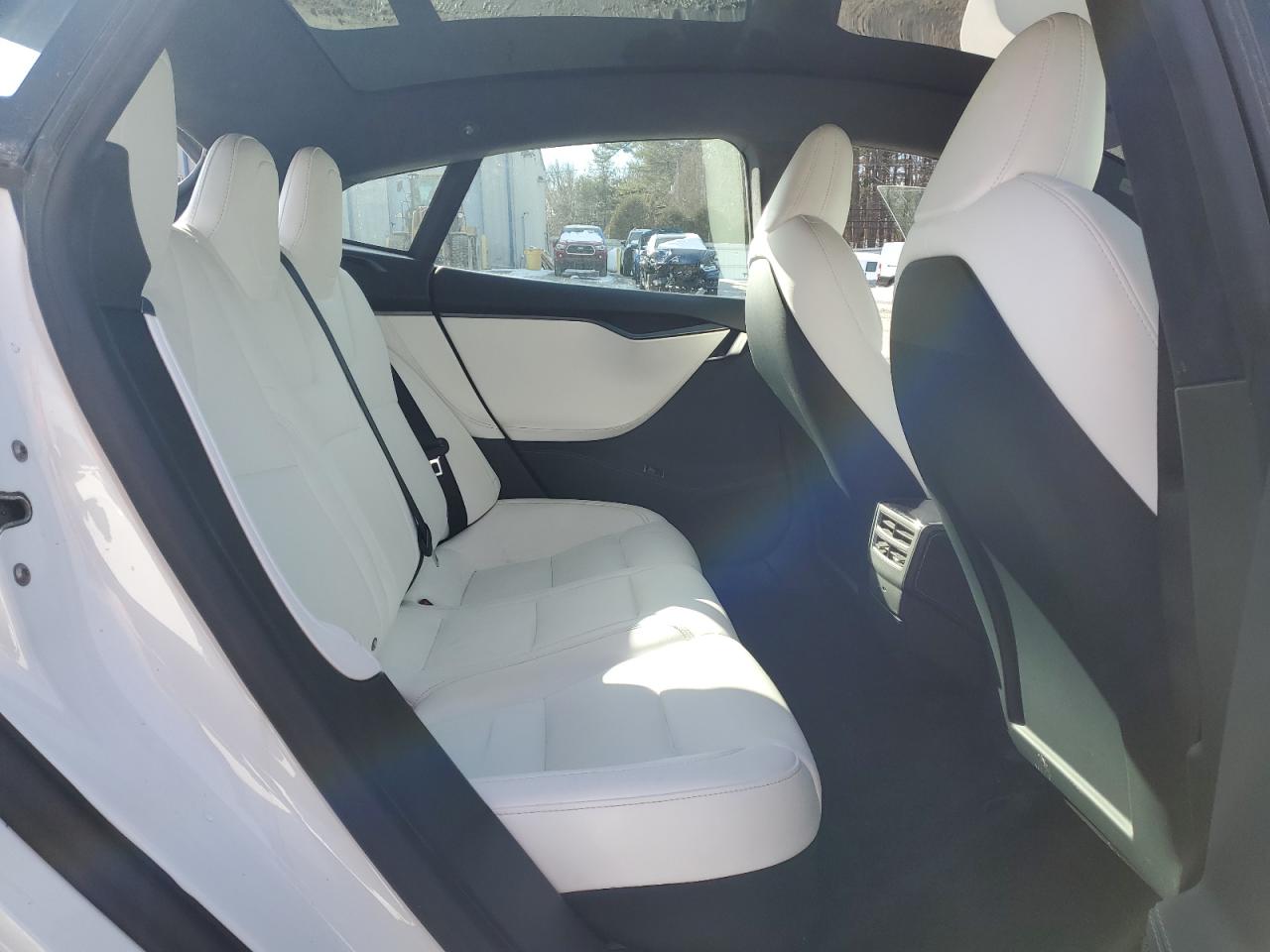 Photo 9 VIN: 5YJSA1E21LF397035 - TESLA MODEL S 