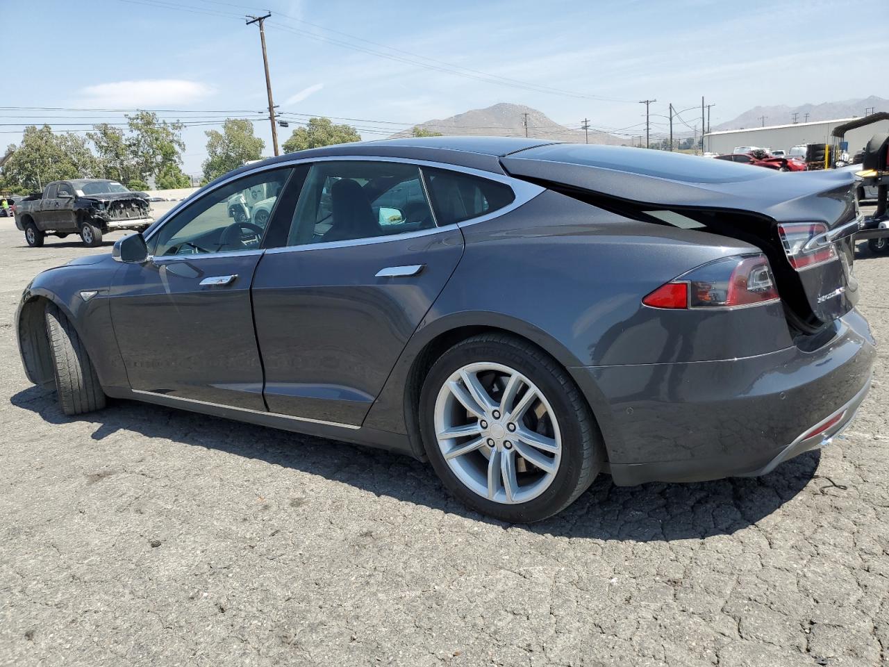 Photo 1 VIN: 5YJSA1E22FF102853 - TESLA MODEL S 