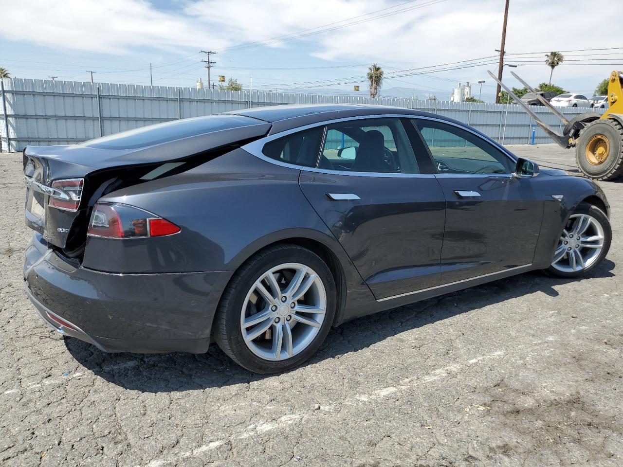 Photo 2 VIN: 5YJSA1E22FF102853 - TESLA MODEL S 