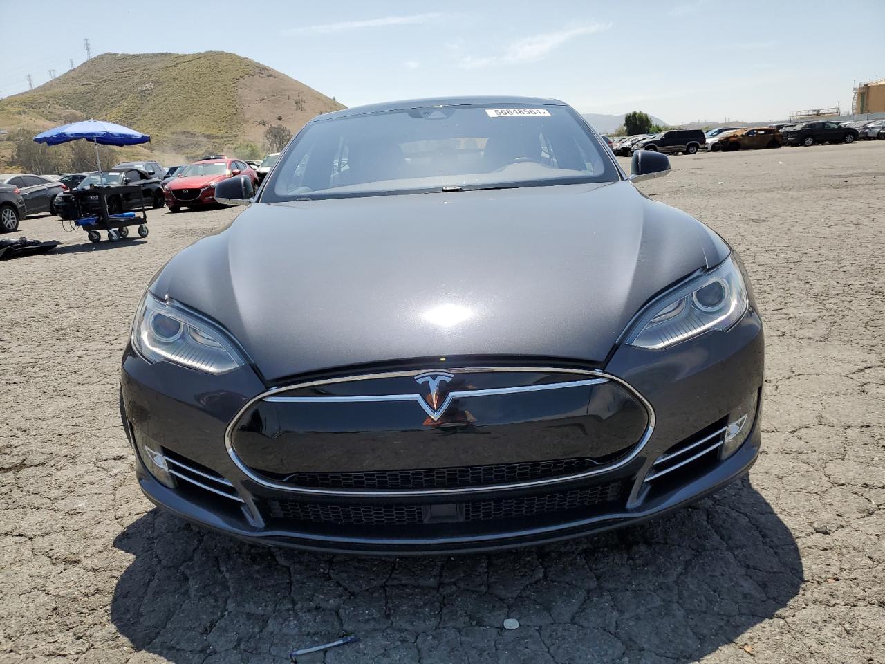 Photo 4 VIN: 5YJSA1E22FF102853 - TESLA MODEL S 