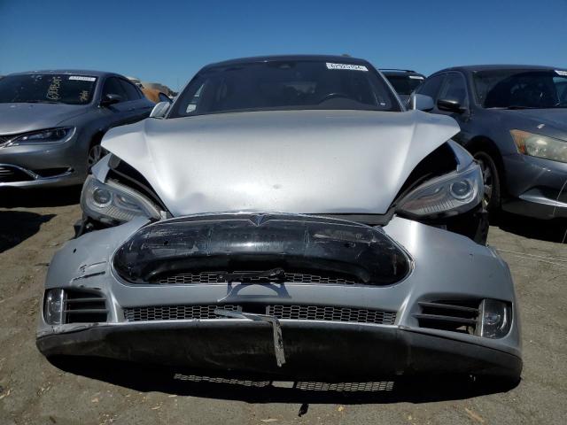 Photo 4 VIN: 5YJSA1E22GF128581 - TESLA MODEL S 