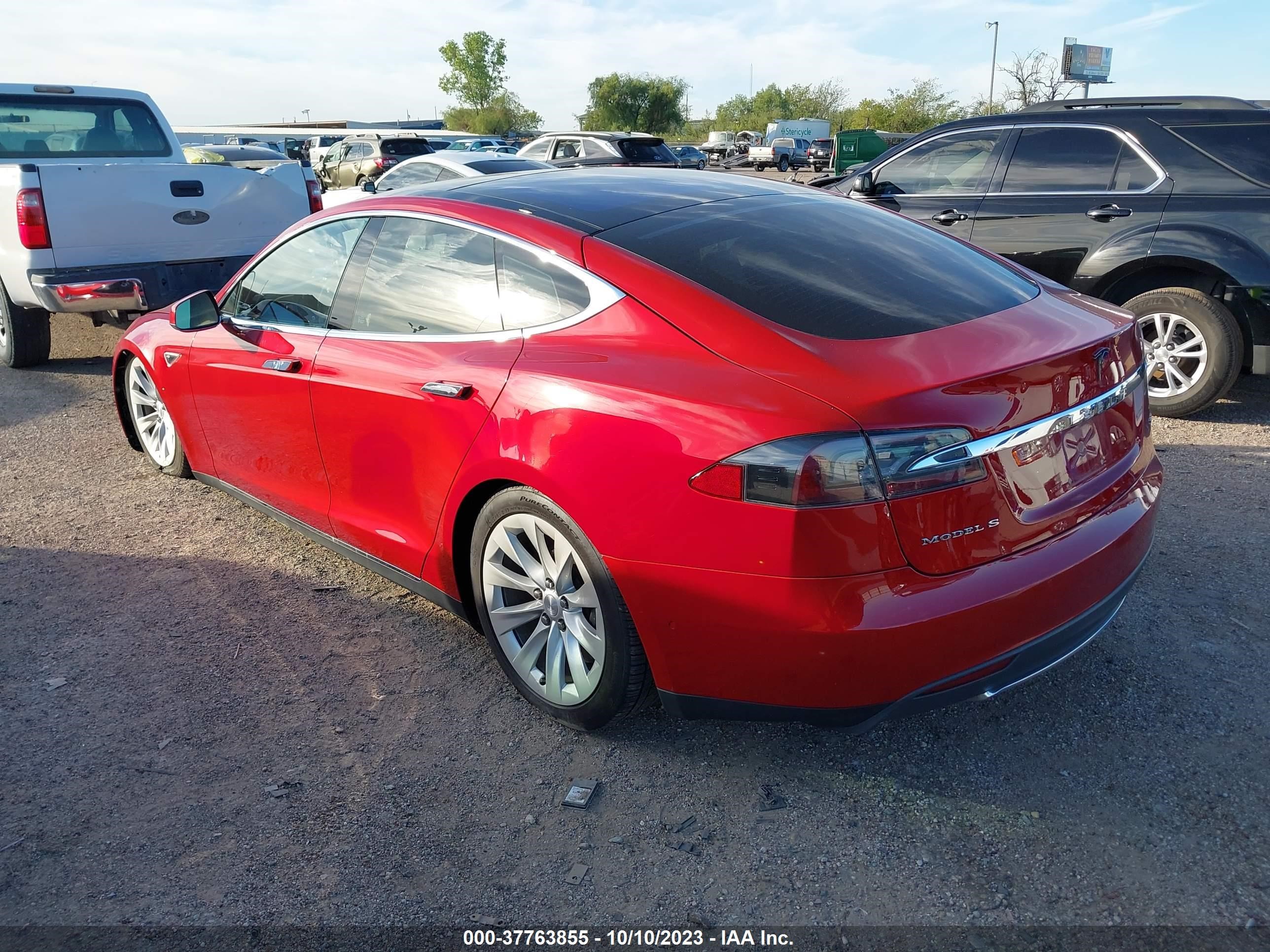 Photo 2 VIN: 5YJSA1E22GF129066 - TESLA MODEL S 