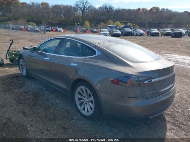 Photo 2 VIN: 5YJSA1E22GF132842 - TESLA MODEL S 