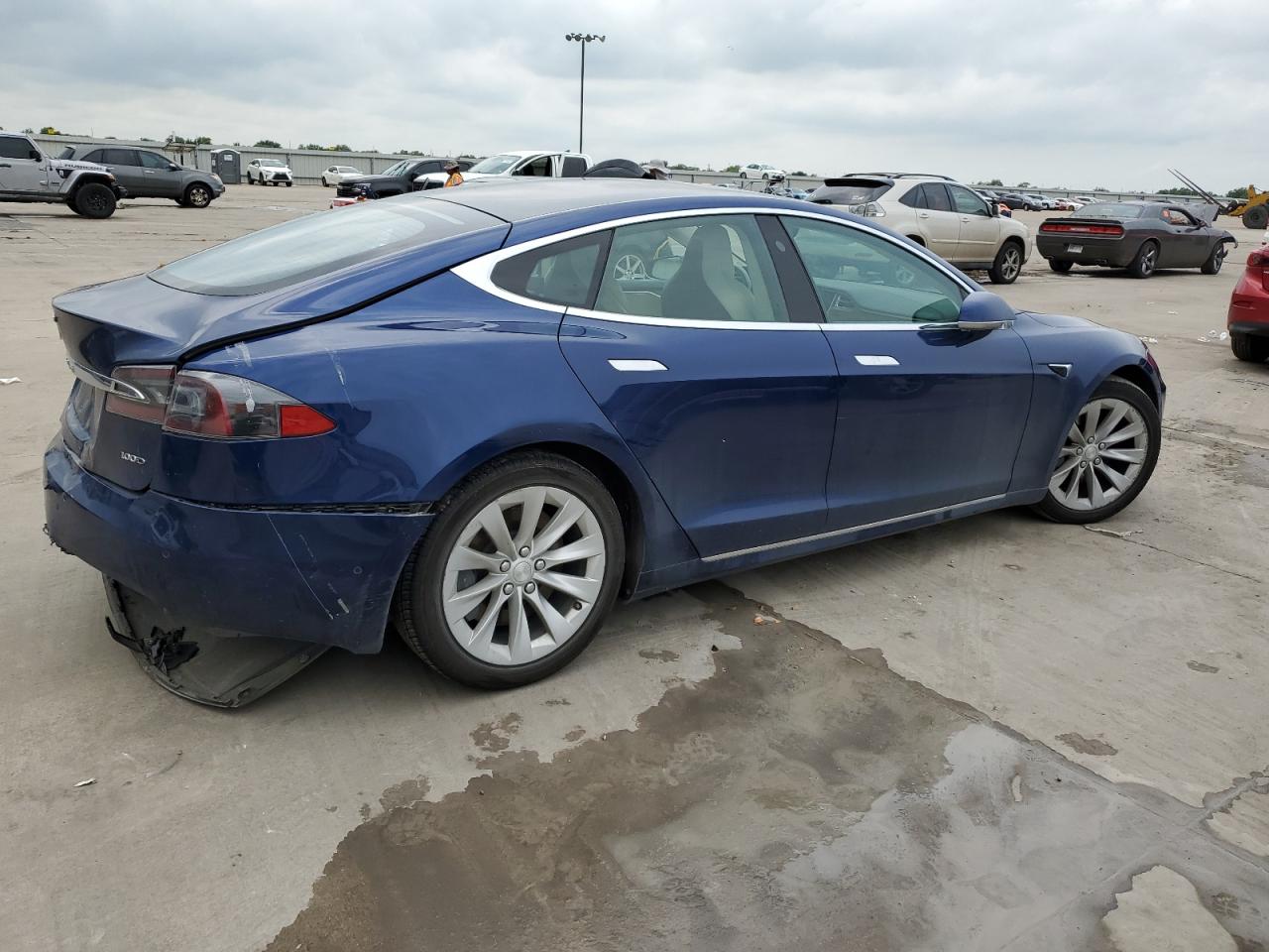 Photo 2 VIN: 5YJSA1E22JF245875 - TESLA MODEL S 