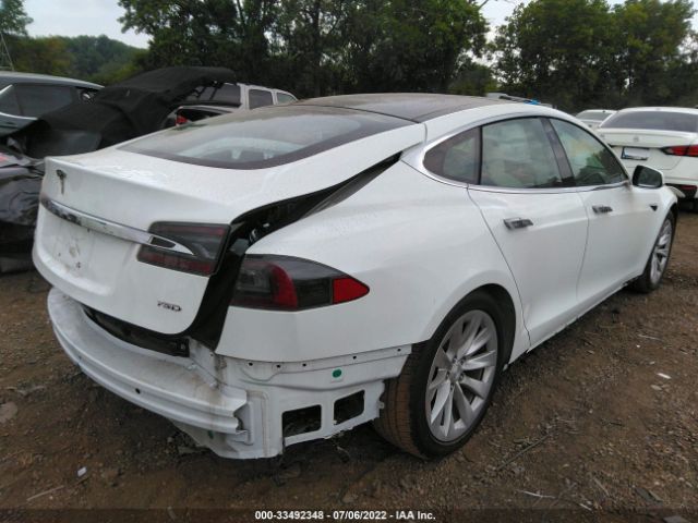 Photo 3 VIN: 5YJSA1E22JF271358 - TESLA MODEL S 