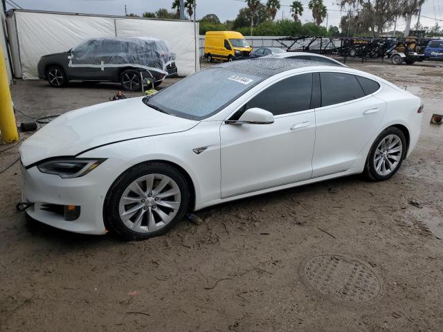 Photo 0 VIN: 5YJSA1E23GF147415 - TESLA MODEL S 