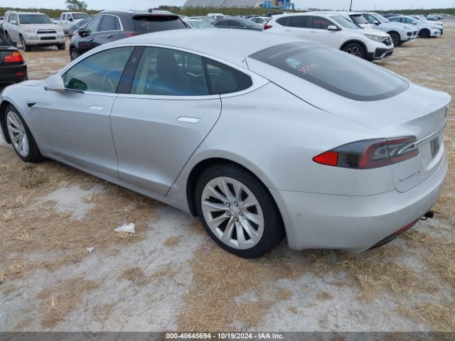 Photo 2 VIN: 5YJSA1E23HF175457 - TESLA MODEL S 